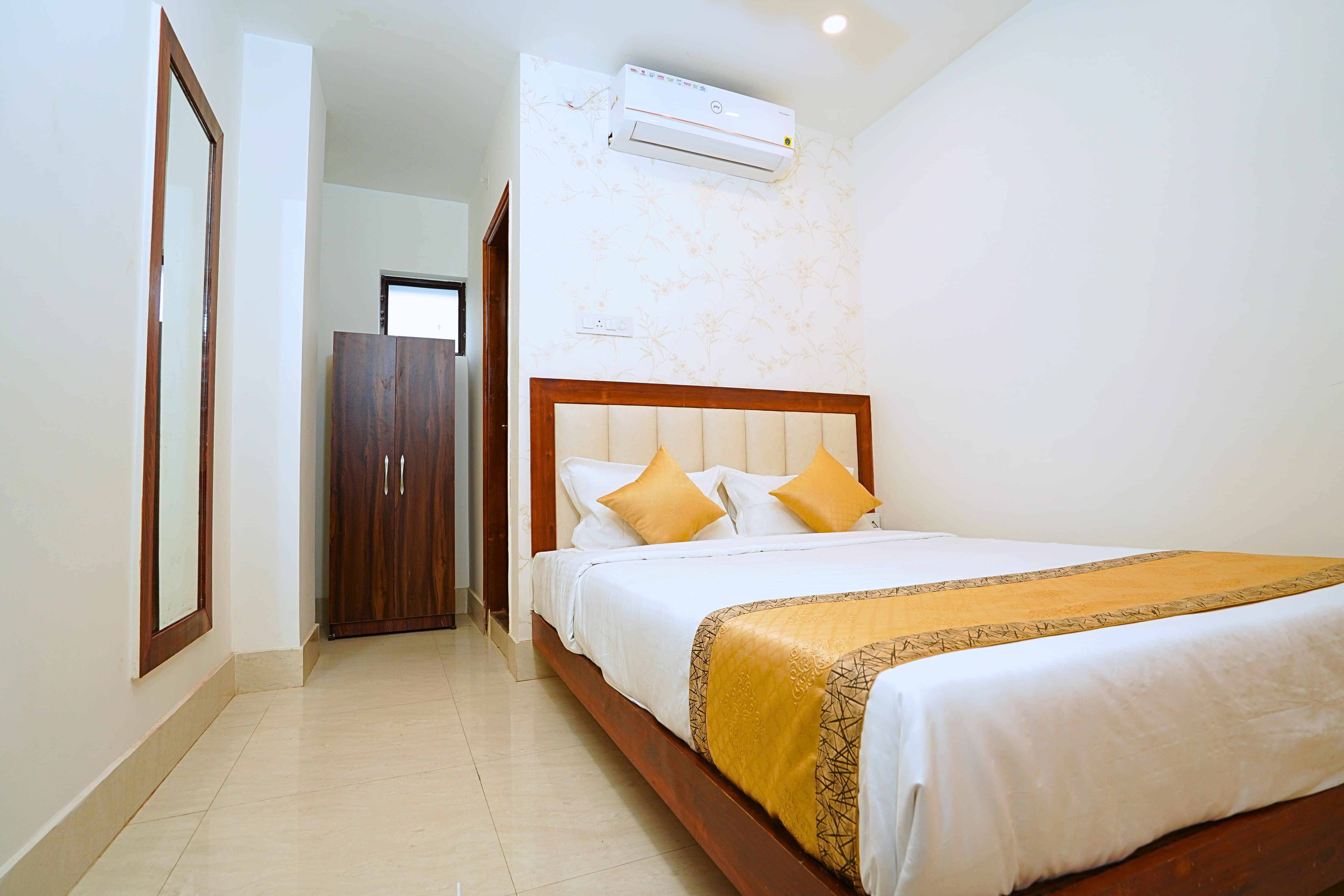 Executive Room Image 5